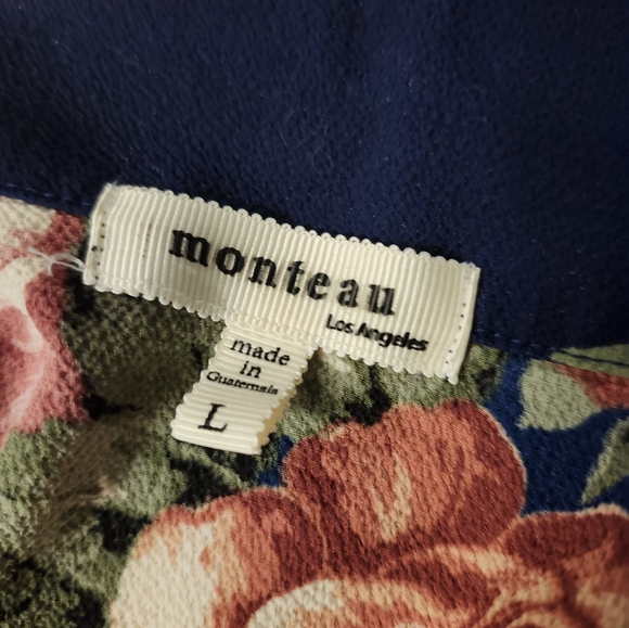 Monteau Wrap - Picture 1 of 2